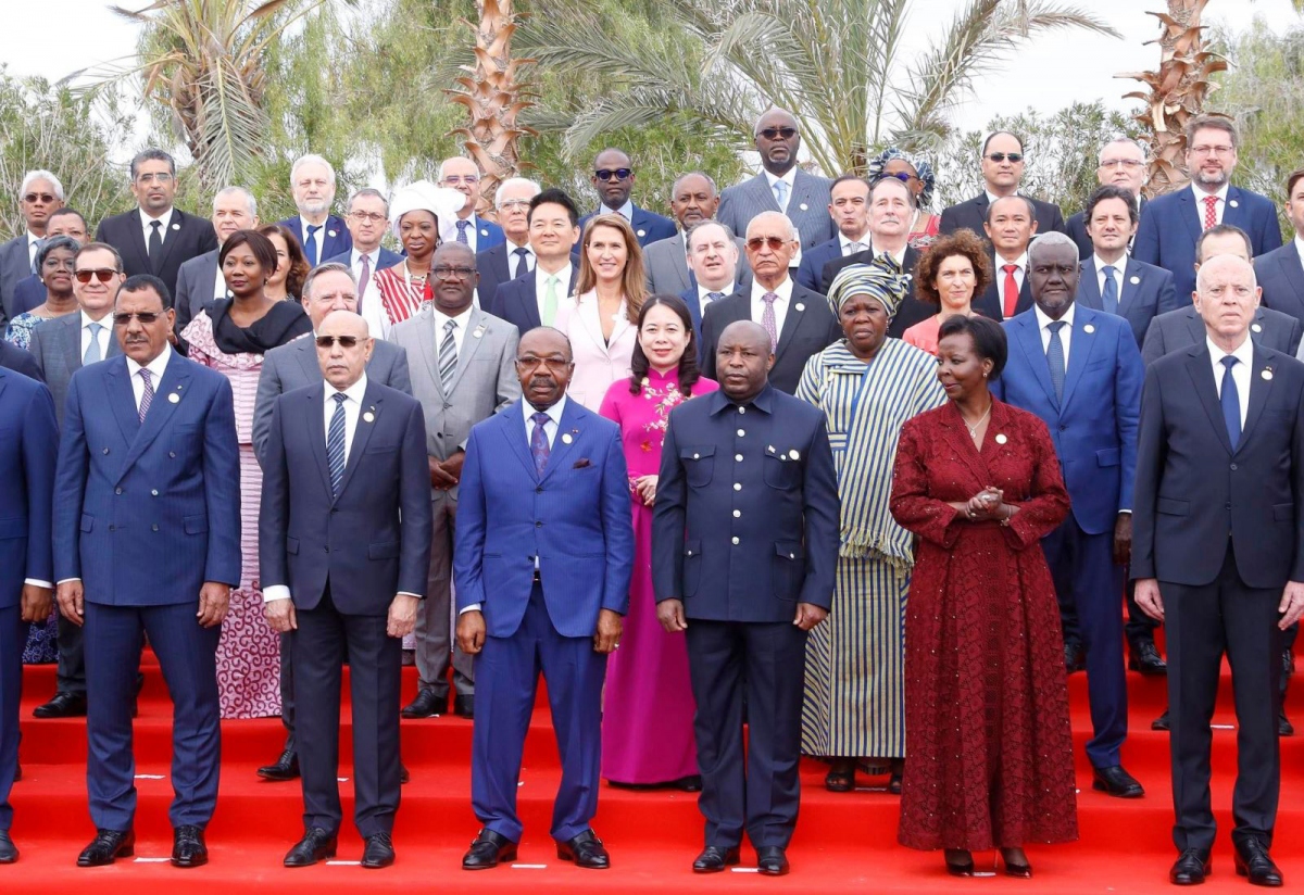 Vietnam attends 18th Francophone Summit in Tunisia
